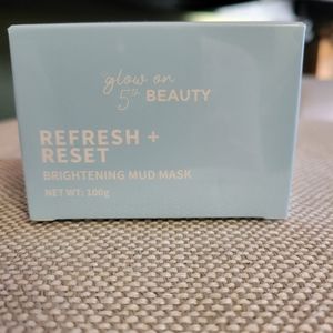 Brightening Mud Mask